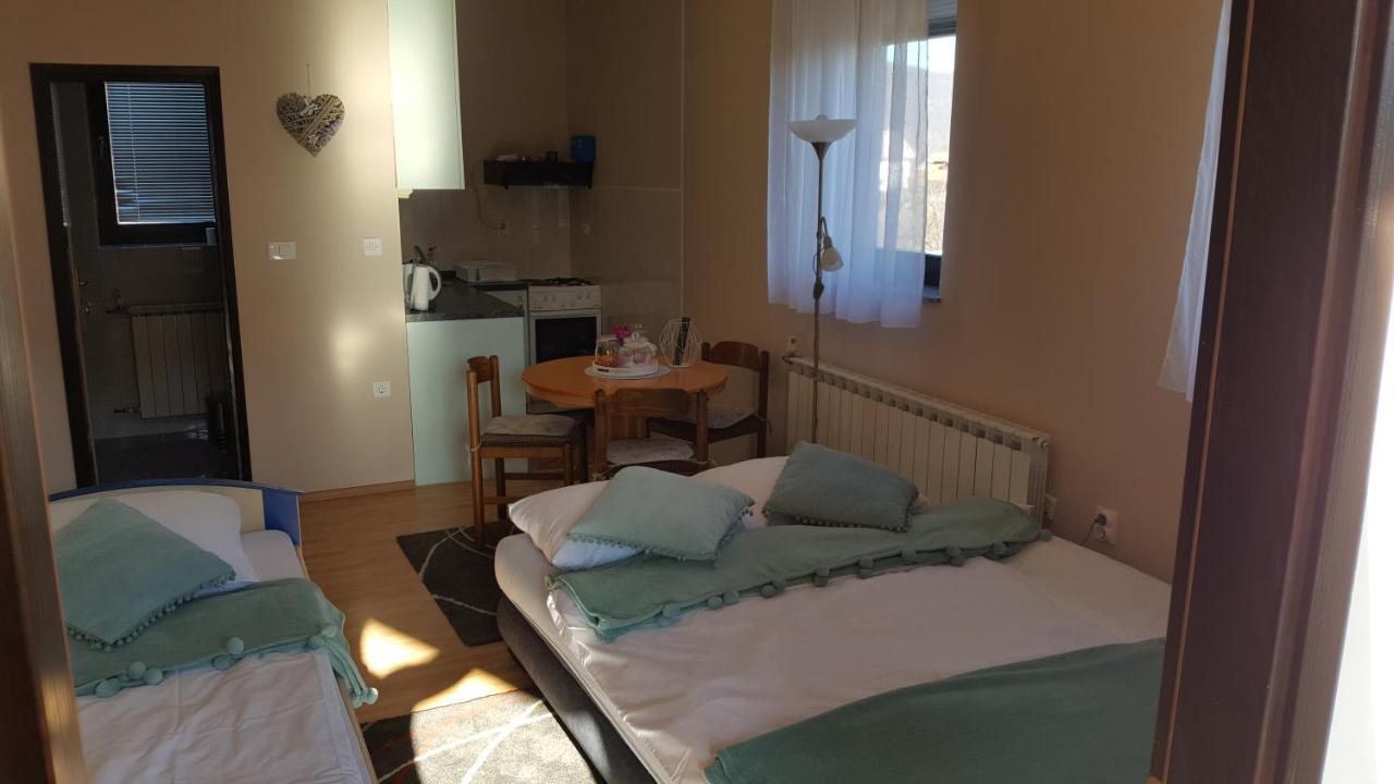 Studio Apartman Salopek 오굴린 외부 사진
