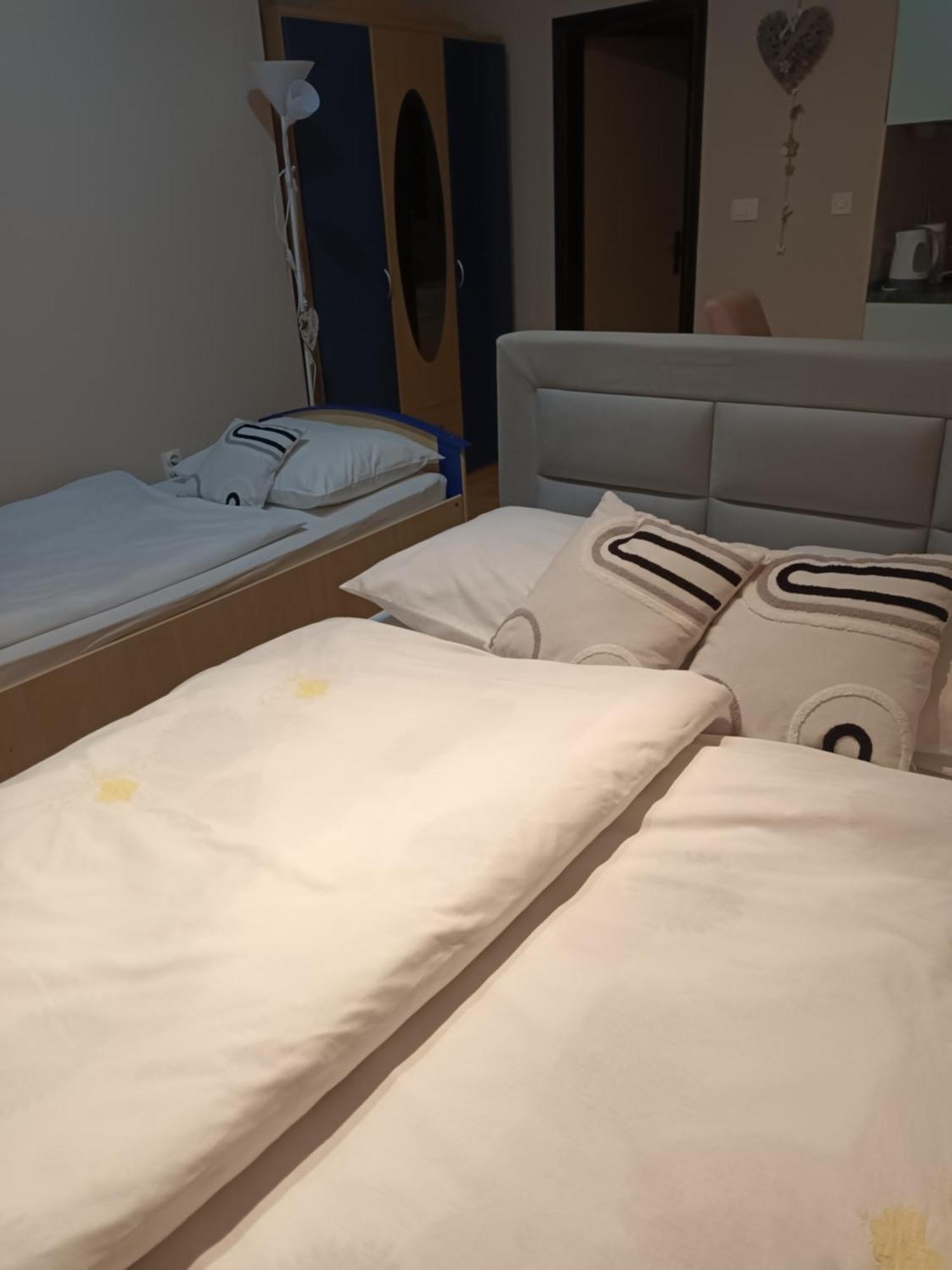 Studio Apartman Salopek 오굴린 외부 사진